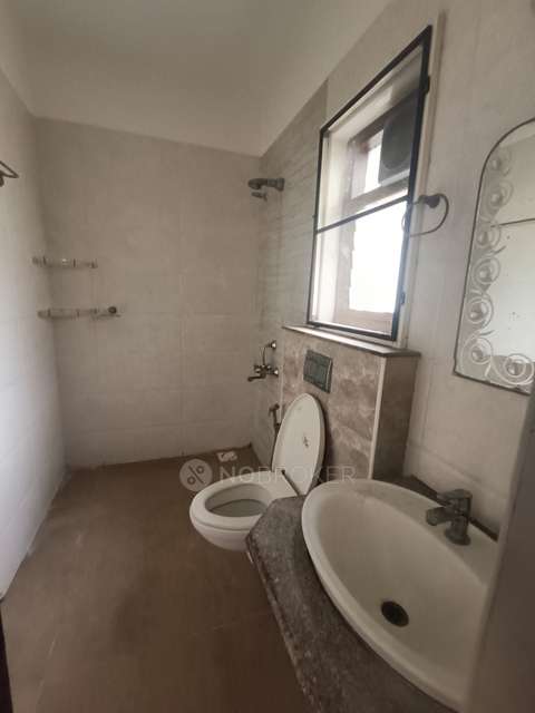 4+ BHK House For Sale  In Thoraipakkam