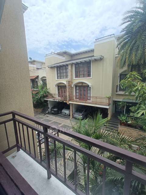 4+ BHK House For Sale  In Thoraipakkam