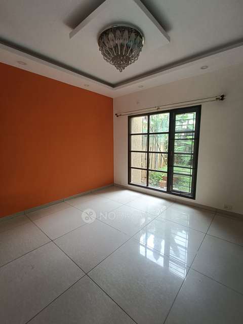 4+ BHK House For Sale  In Thoraipakkam
