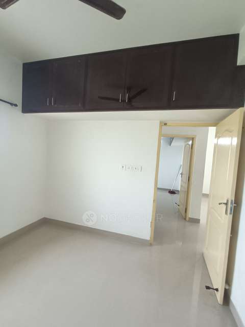 3 BHK Flat In Stepsstone Prasanna,  For Sale  In Ottiyambakkam