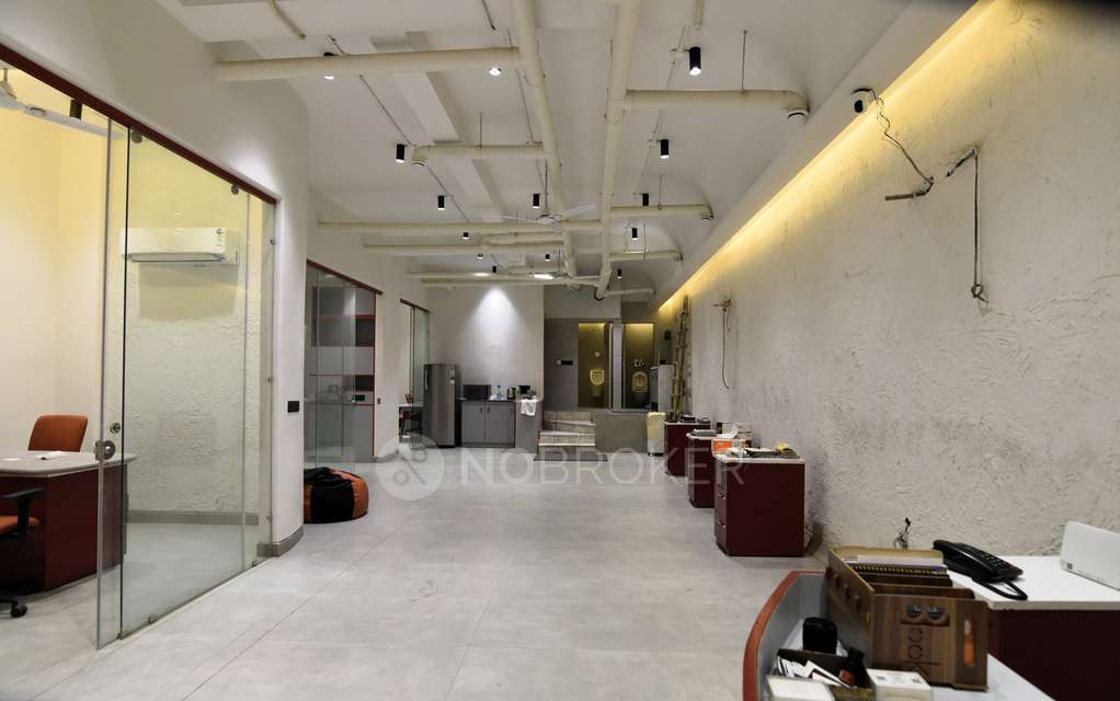 Co-Working  space in Kirti Nagar, Delhi for Rent 