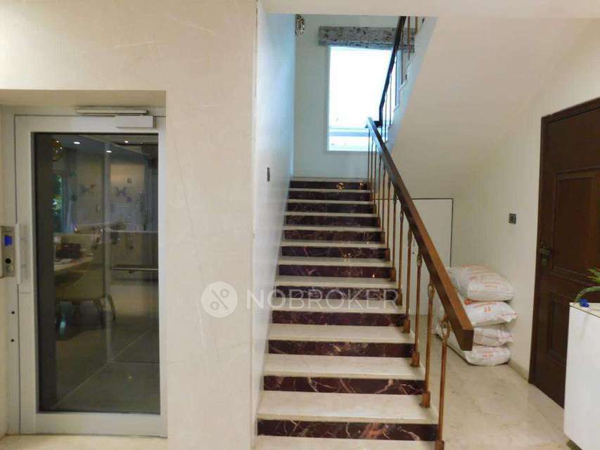 4 BHK House For Sale  In Toli Chowki,