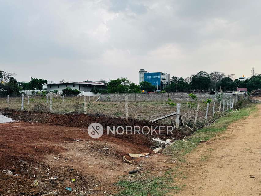 Plot For Sale  In 1025, Ganakal Village, Srinivaspura, Bengaluru, Badamanavarathekaval, Karnataka 560060, India