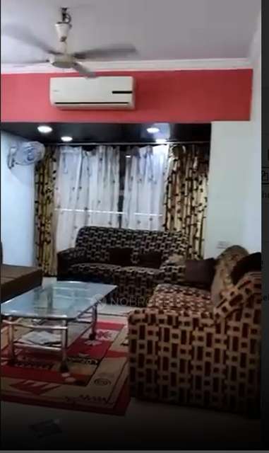 2 BHK Flat In Piongeer Height For Sale  In Khar West