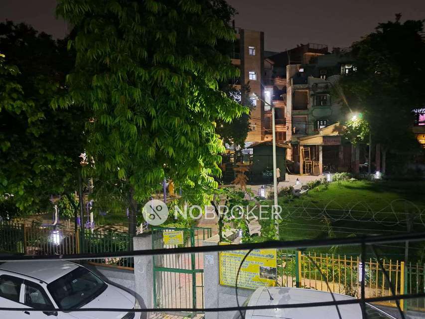 3 BHK Flat In Shivaji Enclave For Sale  In Rajouri Garden