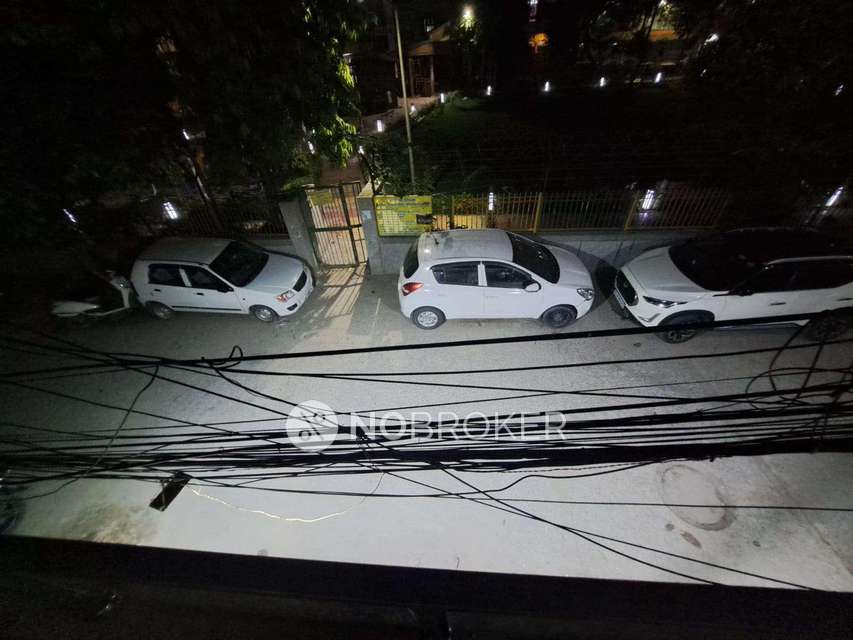 3 BHK Flat In Shivaji Enclave For Sale  In Rajouri Garden