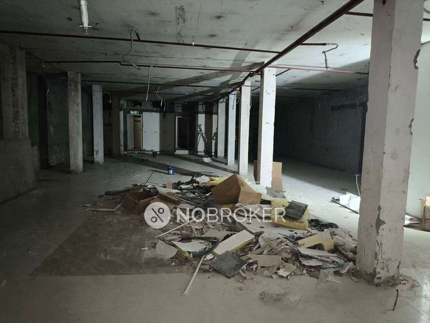 Shop in Pitam Pura , Delhi for sale 