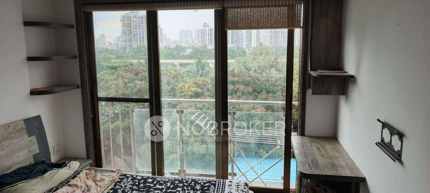 Single Room for Male In 3 BHK  In Neminath Luxeria Lokhandwala In Andheri West