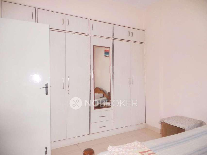 2 BHK Flat In Sri Akshaya Niliya For Sale  In Jp Nagar 7th Phase