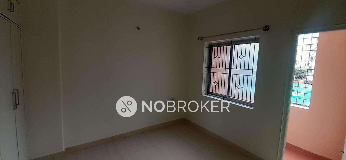 2 BHK Flat In Sri Akshaya Niliya For Sale  In Jp Nagar 7th Phase