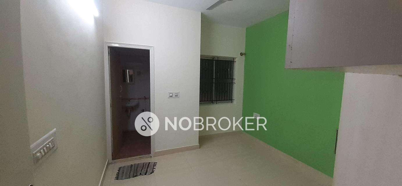 2 BHK Flat In Sri Akshaya Niliya For Sale  In Jp Nagar 7th Phase