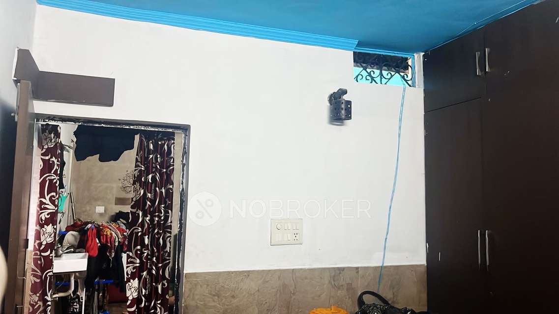 1 BHK Flat In Dda Flats for Rent  In Kalkaji