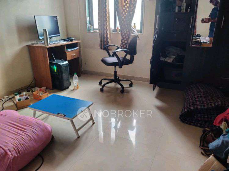 Single Room for Male In 3 BHK  In Shreekanth View Co-operative Hsg. Society In Vadgaon Budruk