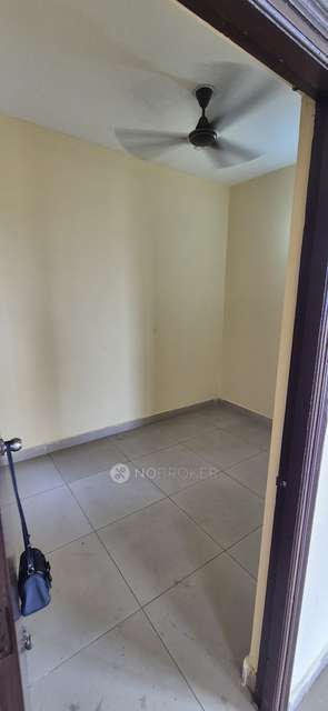 3 BHK Flat In Mahagun Puram, Mahagunpuram For Sale  In Mahagunpuram