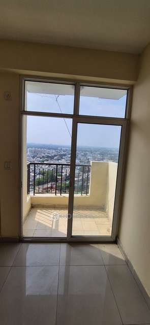 3 BHK Flat In Mahagun Puram, Mahagunpuram For Sale  In Mahagunpuram
