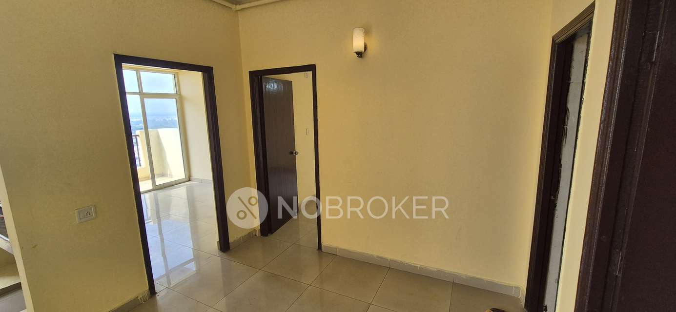 3 BHK Flat In Mahagun Puram, Mahagunpuram For Sale  In Mahagunpuram