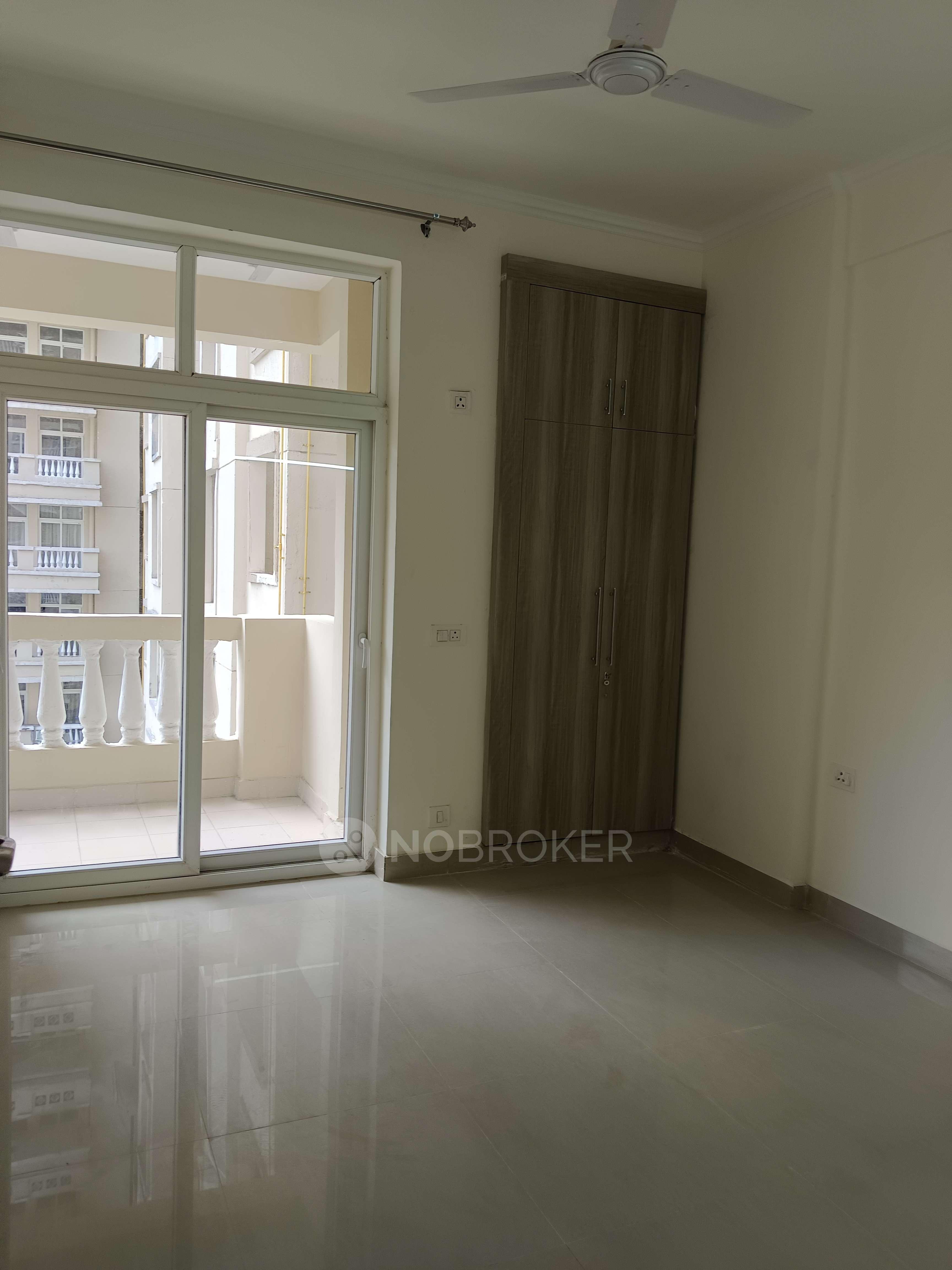 Amrapali Silicon City