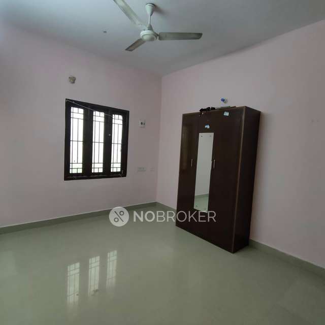 2 BHK Flat In Swastik Apartment For Sale  In Selaiyur