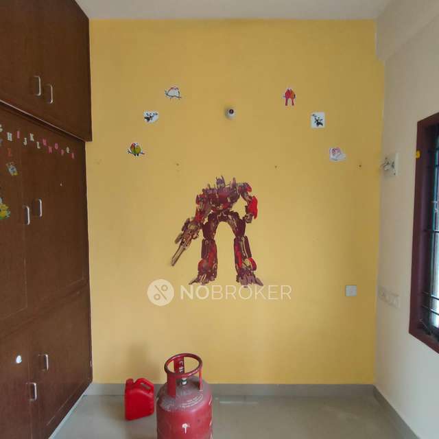 2 BHK Flat In Swastik Apartment For Sale  In Selaiyur