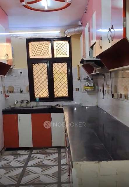 3 BHK Flat In Vipin Garden, Uttam Nagar, Delhi For Sale  In Vipin Garden