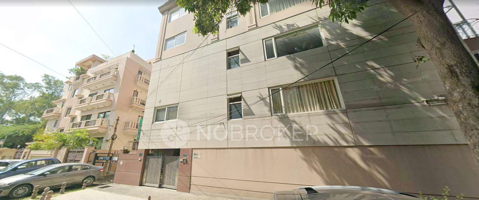 Shop in Safdarjung Enclave, Delhi for Rent 