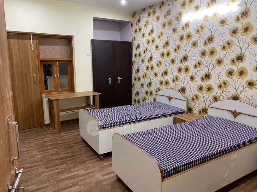 PG for Girls in Sector 53