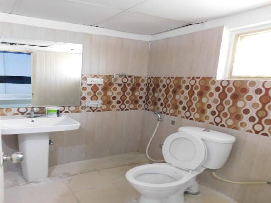 2 BHK Flat In Manjeera Diamond Towers For Sale  In Tellapur