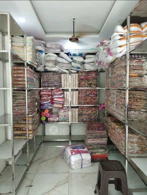 Shop in Shalimar Garden Extension I, Ghaziabad for sale 