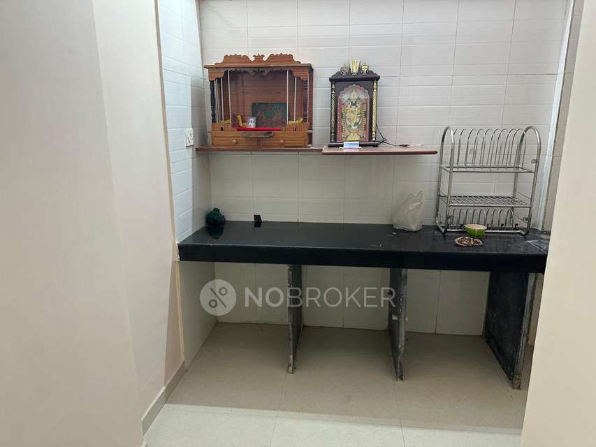 1 BHK Flat In Mulund Colony For Sale  In Mulund West