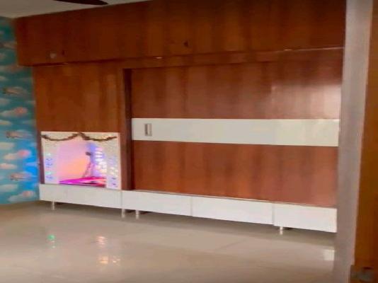 2 BHK Flat In Ajnara Le Garden For Sale  In Sector-16b