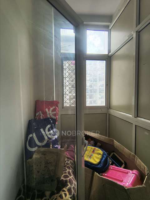 2 BHK Flat In Ajnara Le Garden For Sale  In Sector-16b