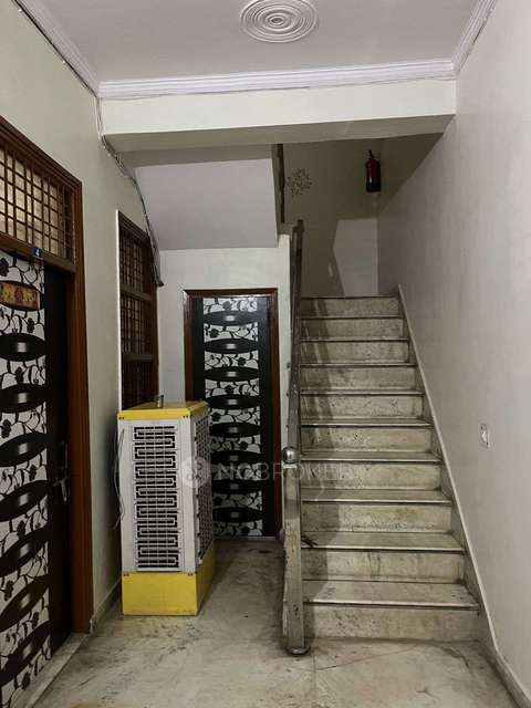 PG for Girls in Sector 38