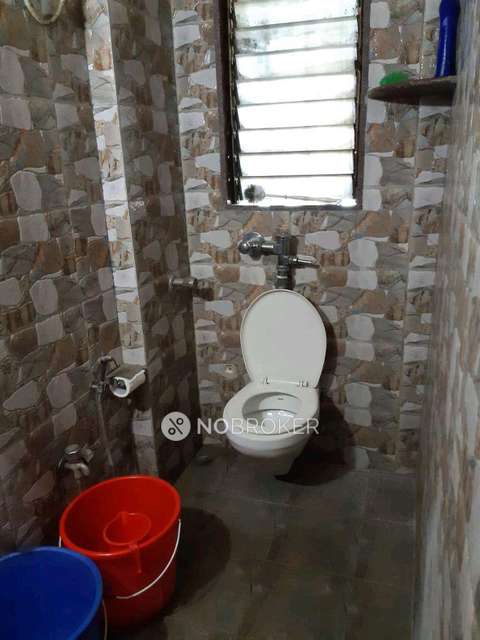 2 BHK Flat In Jogani Complex For Sale  In Santacruz East