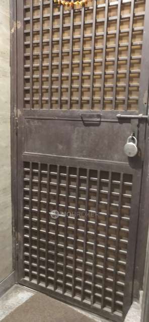 2 BHK Flat In G49 For Sale  In Mohan Garden