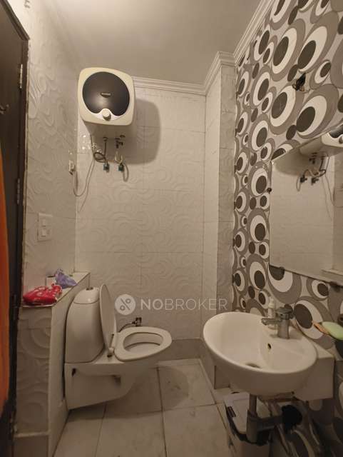 3 BHK Flat In Builder Apartment For Sale  In Hari Nagar