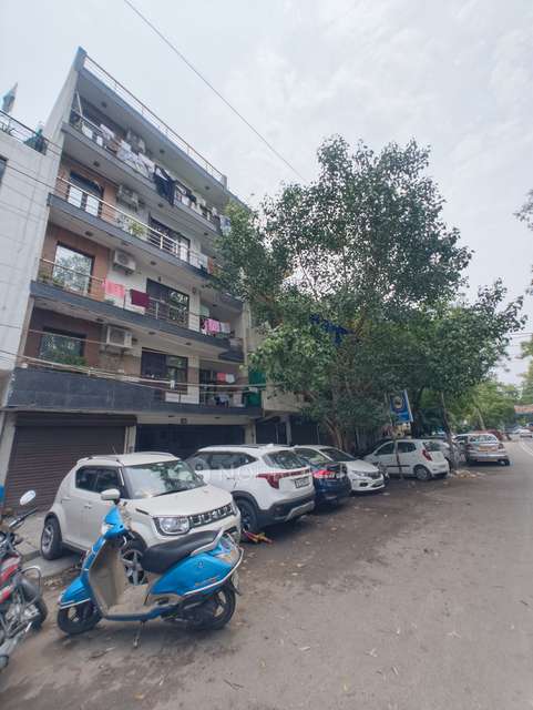 3 BHK Flat In Builder Apartment For Sale  In Hari Nagar