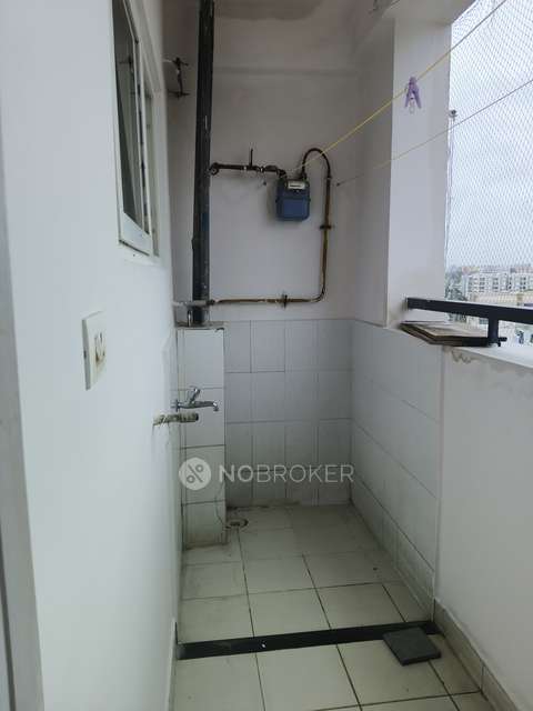 2 BHK Flat In Smr Vinay Hi-lands For Sale  In Miyapur