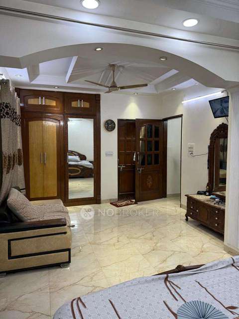 2 BHK Flat In Dda Fflat For Sale  In Sadar Bazaar 