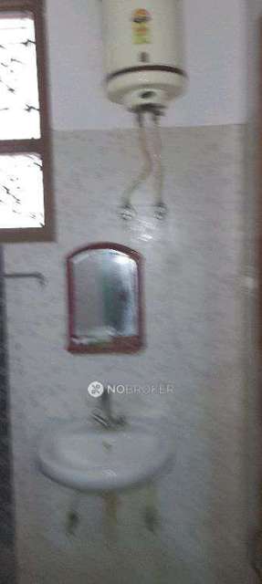 PG for Girls in Mayapuri