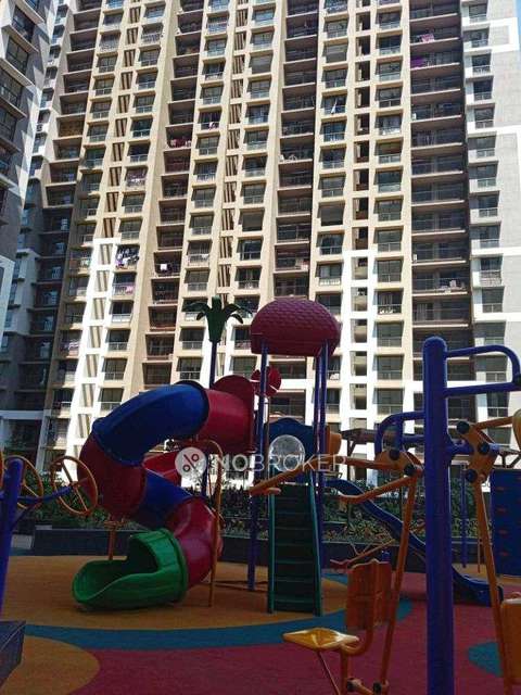 1 BHK Flat In Chandak Nishchay For Sale  In Dahisar East