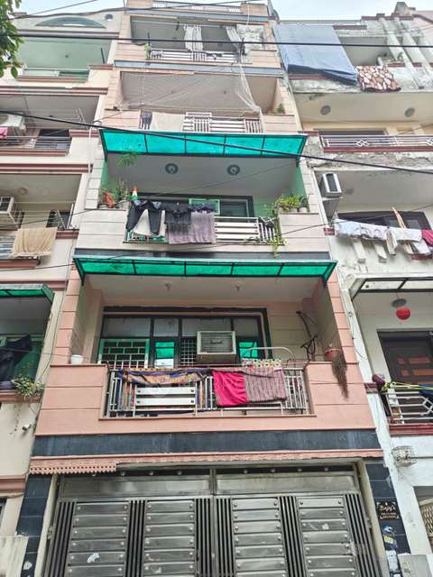 2 BHK Flat For Sale  In Geeta Colony