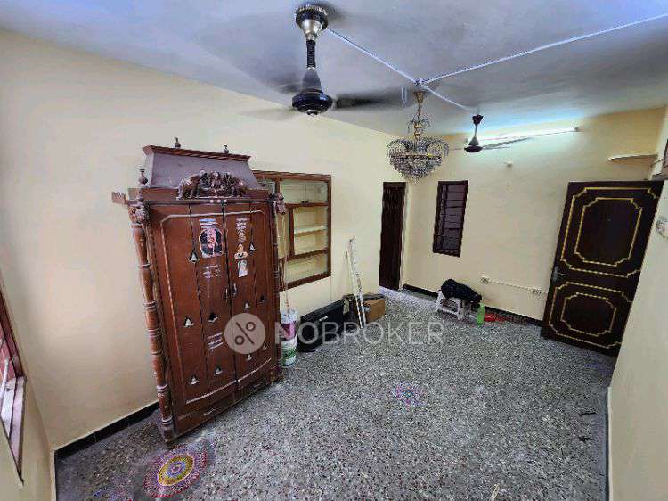 1 BHK Flat In Bank Of India Building For Sale  In #58, 2nd Cross St, Minor Trustpuram, Kodambakkam, Chennai, Tamil Nadu 24, India