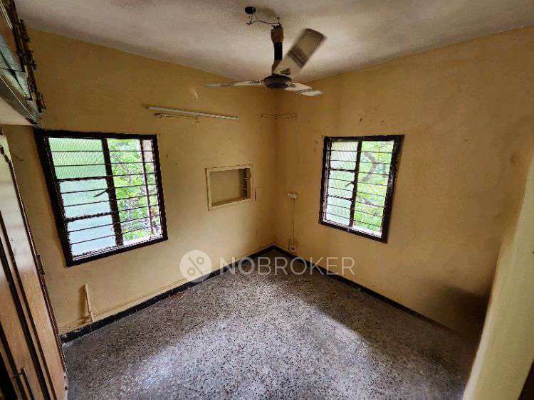 1 BHK Flat In Bank Of India Building For Sale  In #58, 2nd Cross St, Minor Trustpuram, Kodambakkam, Chennai, Tamil Nadu 24, India