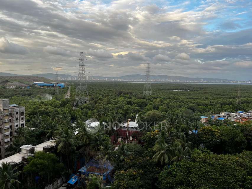 Single Room for Male In 1 BHK  In Apartment In Vikhroli