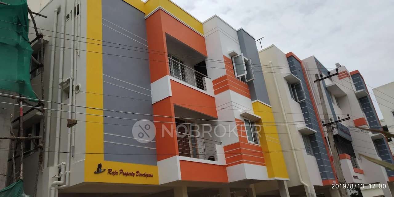 2 BHK Flat In Divine Apartment (female Bacholer Only) for Rent  In Karayanchavadi