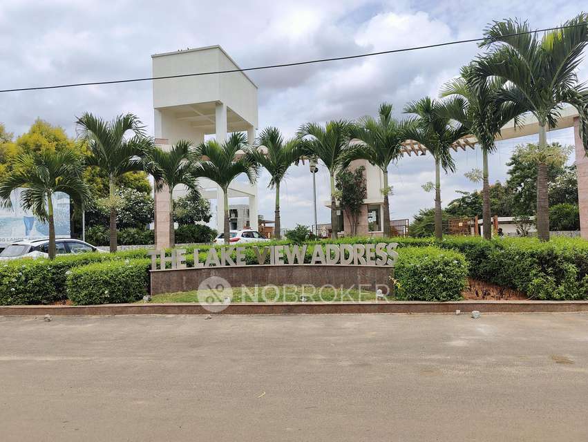 Plot For Sale  In The Lake View Address In Electronic City