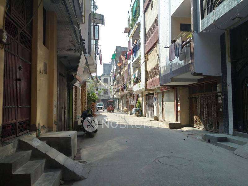 1 RK Flat for Rent  In Mahavir Enclave Part 3