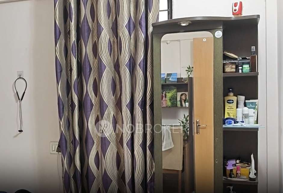 Shared Room for Female In 2 BHK  In  Trillium Apartment In Hadapsar