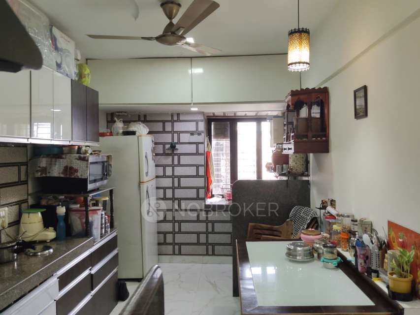 2 BHK Flat In Twin Tower Chs For Sale  In Andheri East
