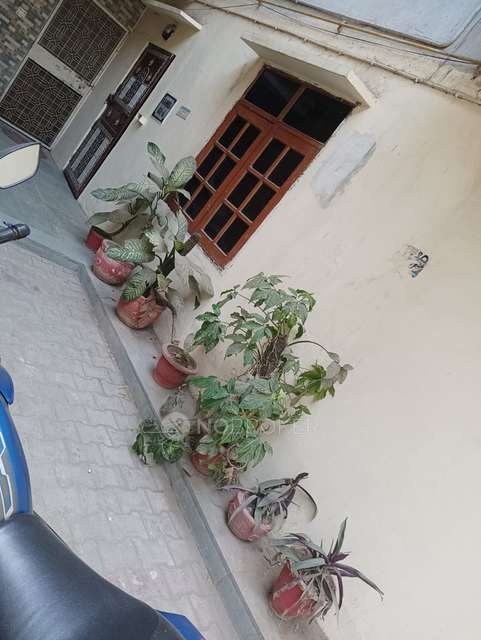2 BHK Flat In Everest Apartments, Kalkaji Extension For Sale In Kalkaji Extension